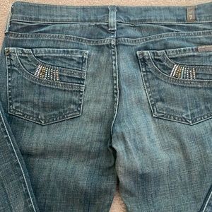 7 For All Mankind Bootcut low rise Women’s Jeans w rhinestone back pockets Sz 28